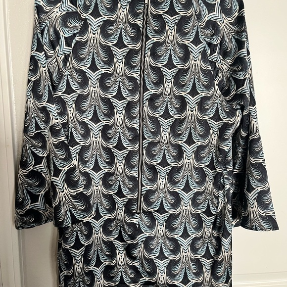 The Limited Chic Blue and White Long Sleeve Dress. NWT - Picture 4 of 4